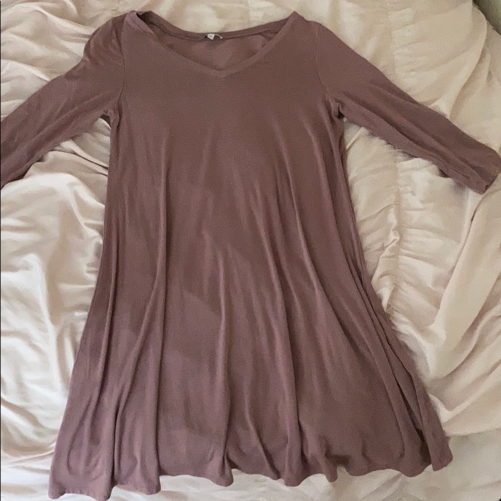 Mid sleeve dress
